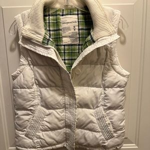 Aeropostale puffer vest size M